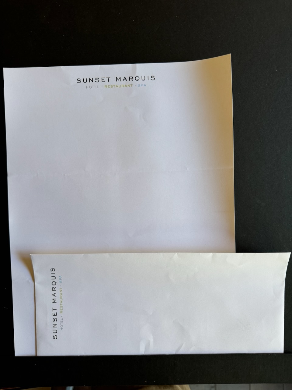 Sunset Marquis stationery image 3